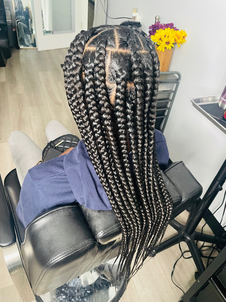 Jumbo Knotless Braids