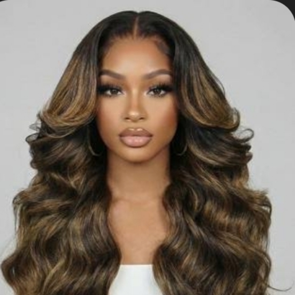 Wig Sew-in at De lux beauty bar in New York, NY