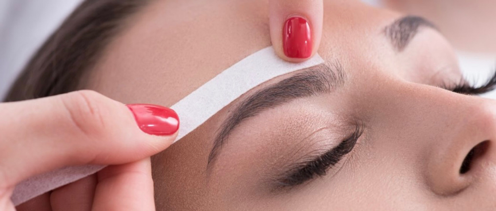 Facial Waxing- Lip/Eyebrow