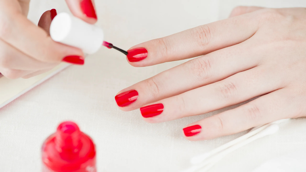 No Chip Manicure