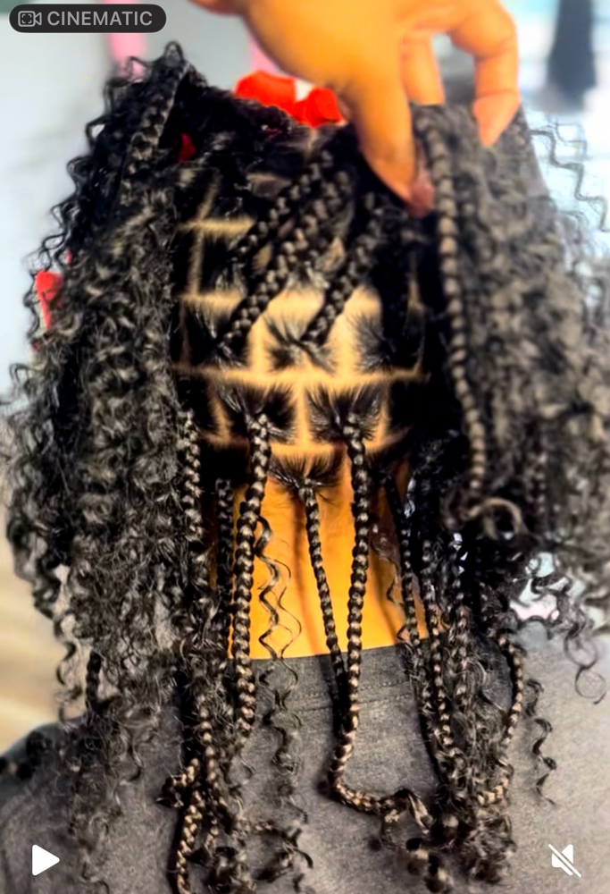 Boho Bob (medium) at JackieofAllStrandz in Chattanooga, TN