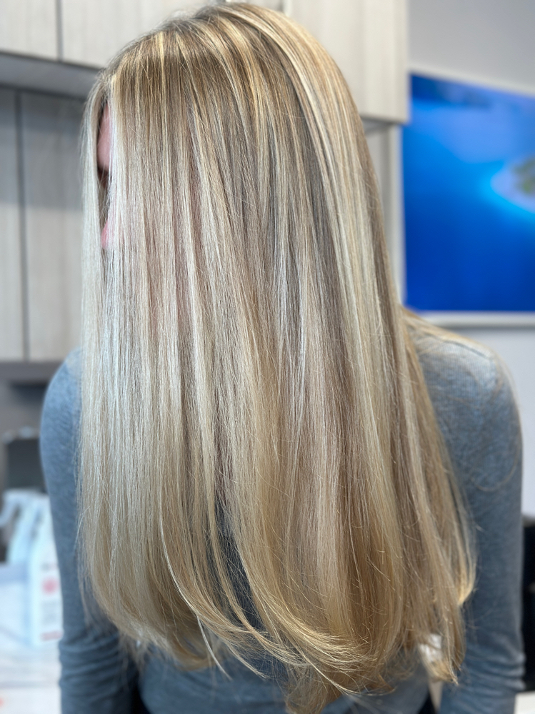Full Foil, Cut & Blowdry at The Mane Beauty Room in Danvers, MA