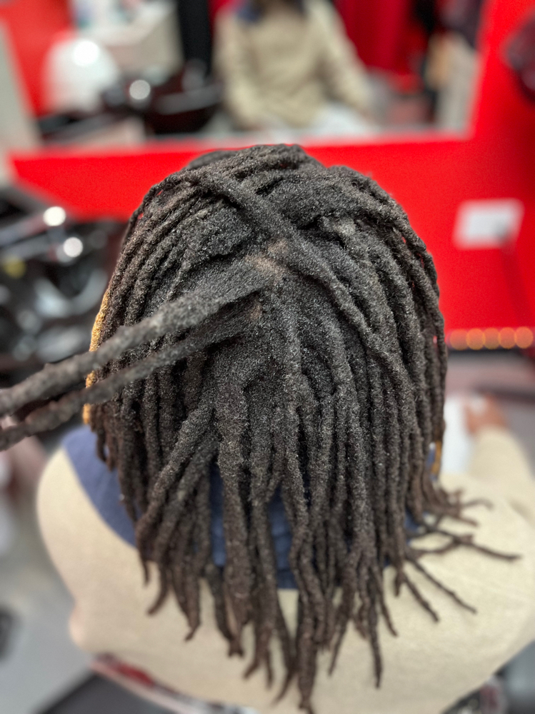 7-8 Months Retwist And Style