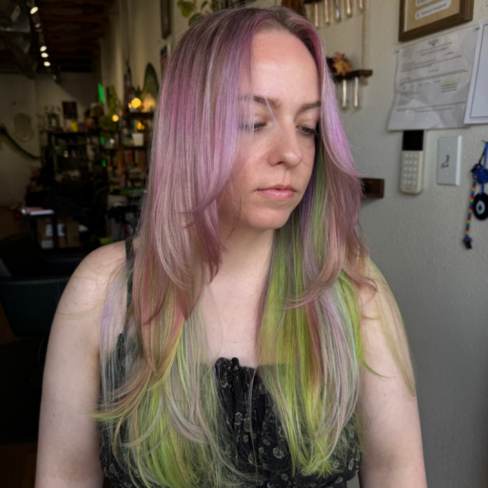 Shampoo + Style at @Tatifadezz in Grand Prairie, TX