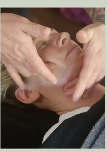 Graceful Lift-Connective Tissue