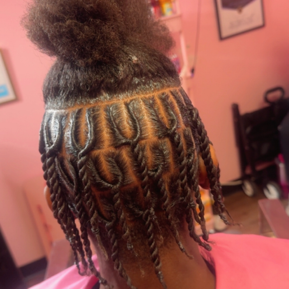 Loc Retwist at Mejko braid studio in Long Beach, CA