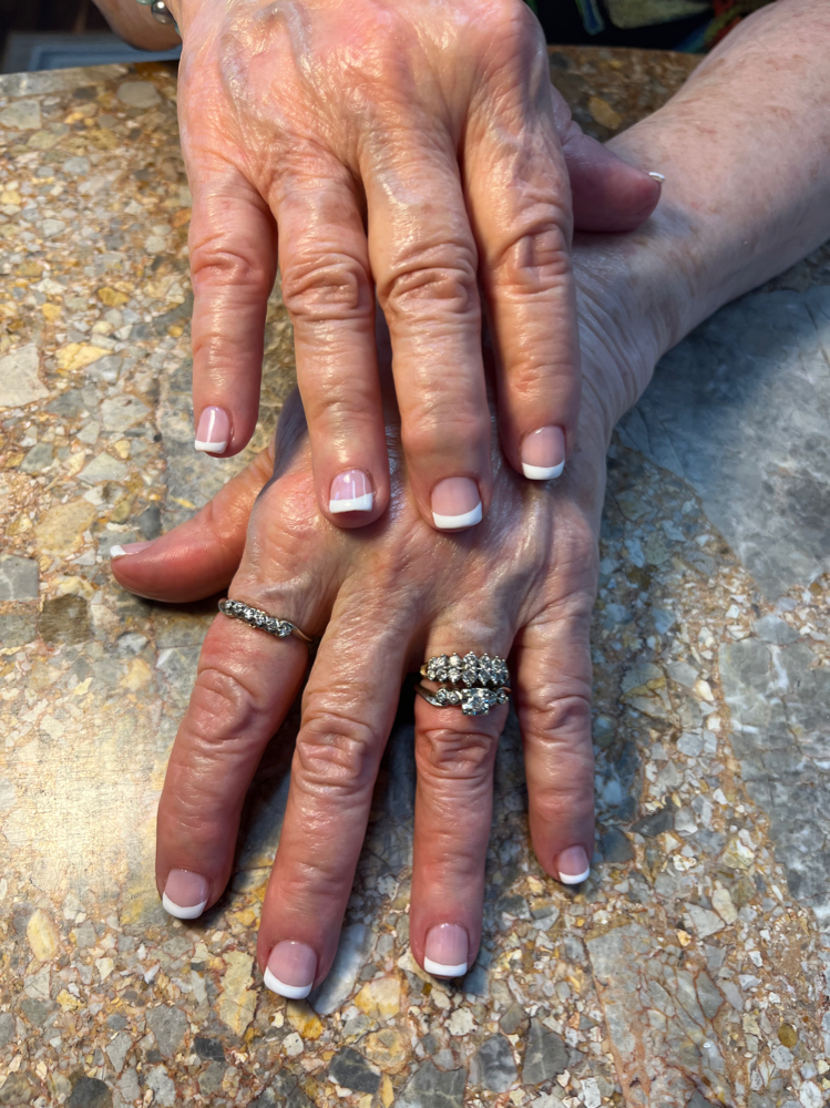 Reg manicure