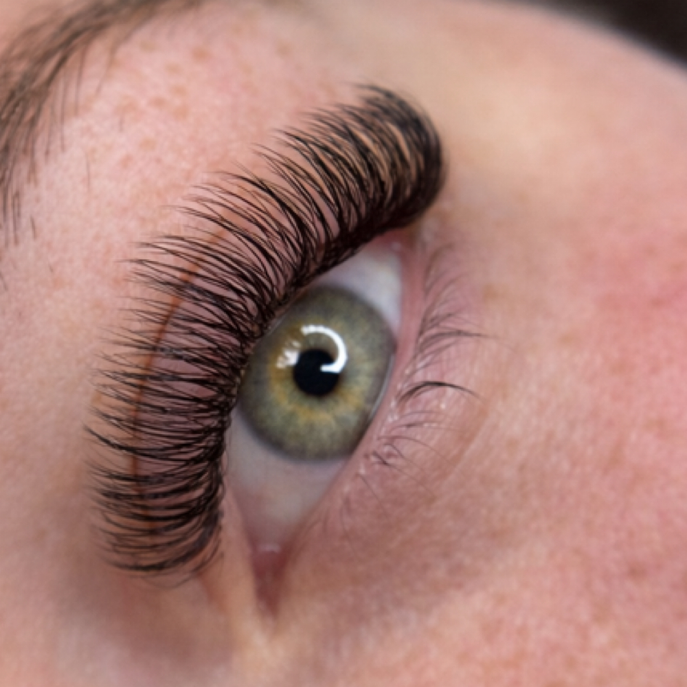 Hybrid- YY 2-3 Weeks at Pretty In pink Beauty SPA LLC in Cottageville, SC