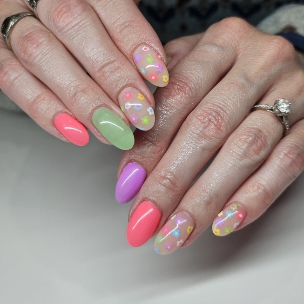 Simple Nail Art at Luster Nail Studio in Phoenixville, PA