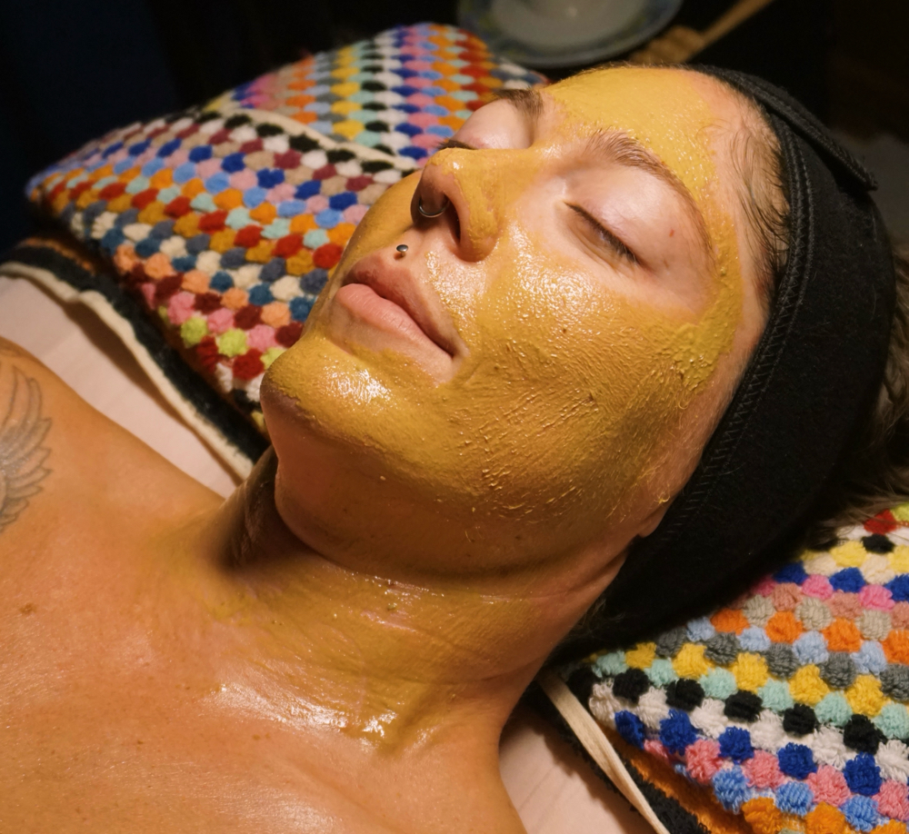 The Pretty Pearl Facial