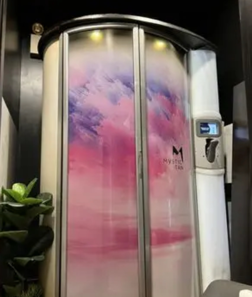 Mystic kyss Spray Tan Session