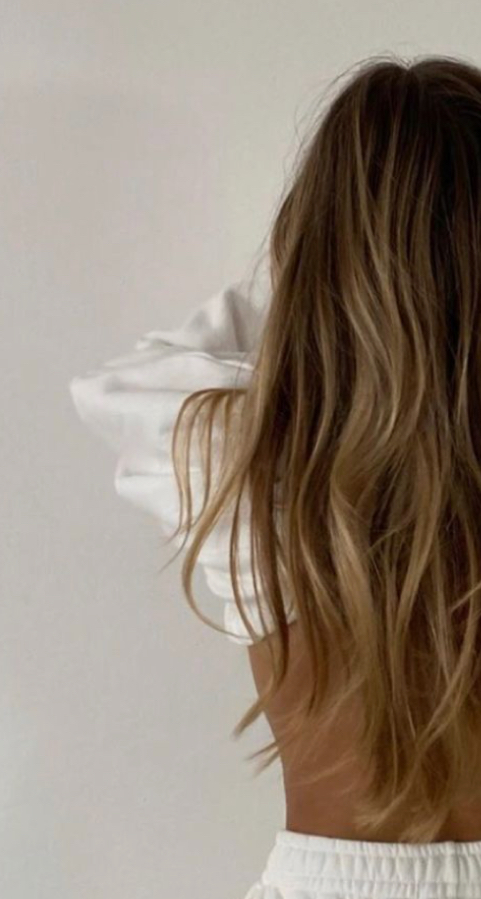 Full Blonding + Haircut