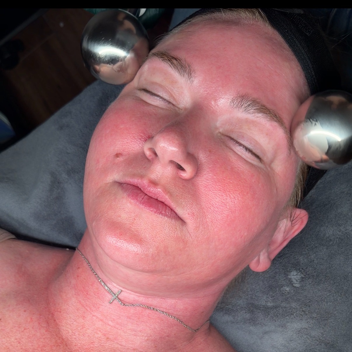 Express Dermaplaning Facial at It's Aesthetically Jess in Swansea, IL