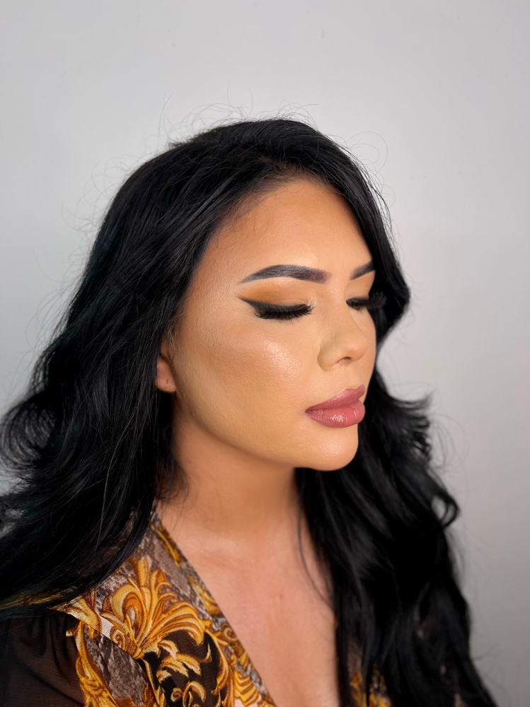 Makeup Application - Classic