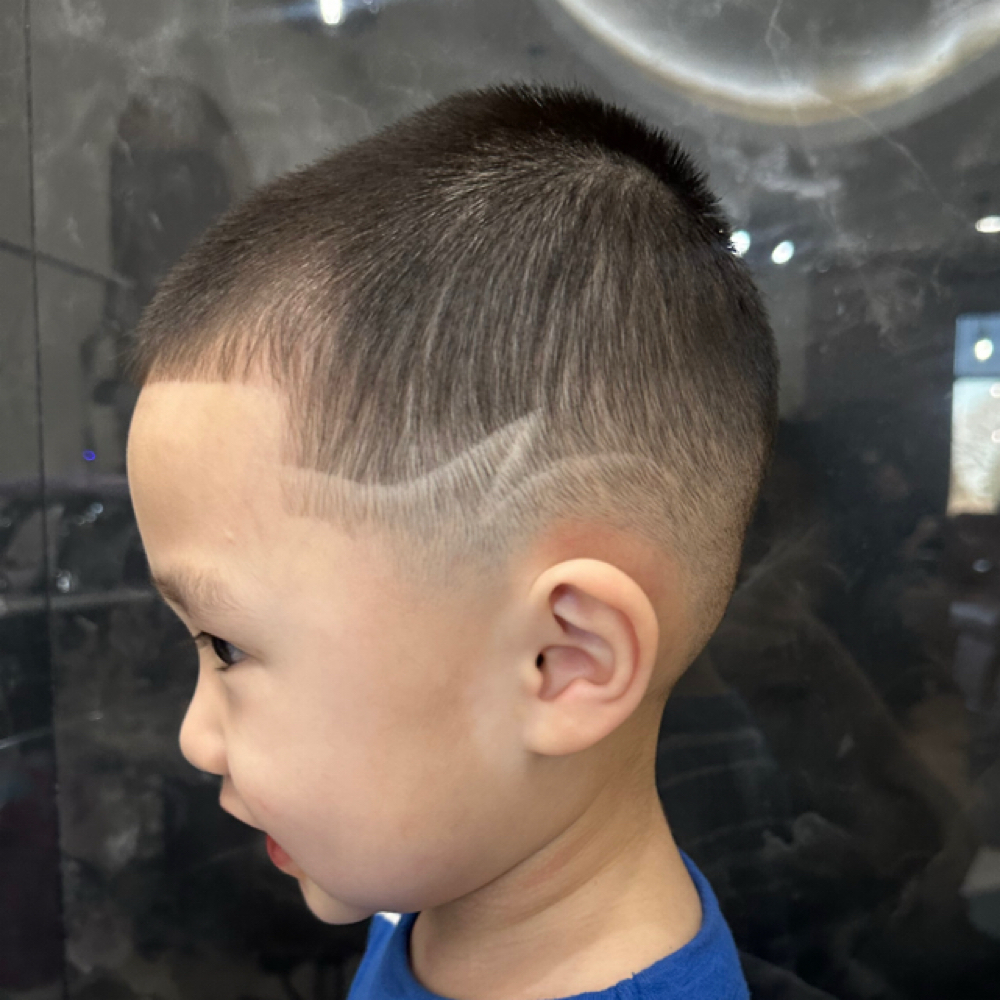 Special Design lines at HIS Palace Men's Grooming in Blaine, MN