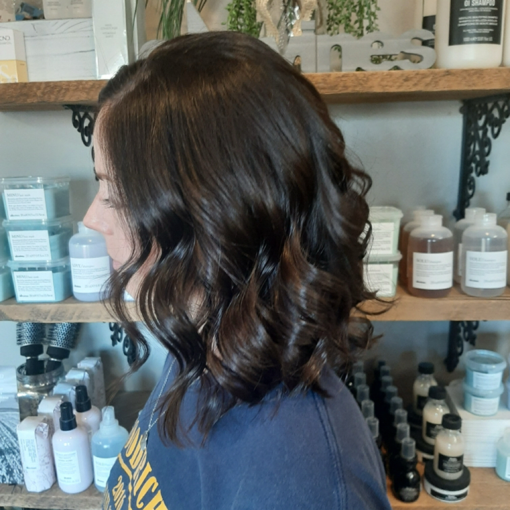 Root Refresh at Ren’s Place in Flushing, MI