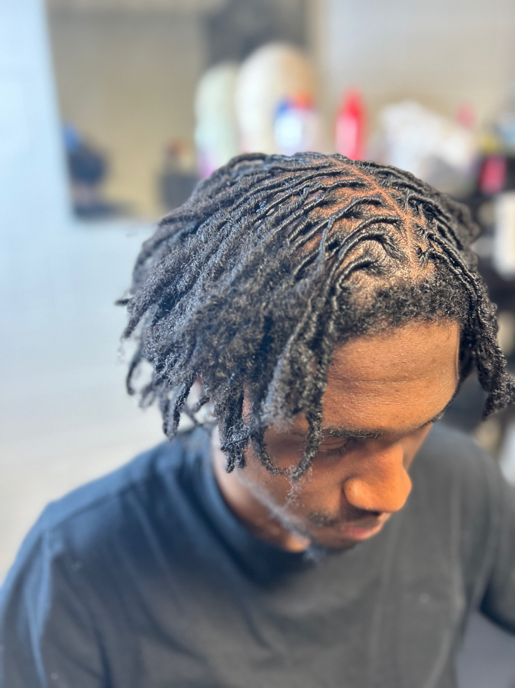 Retwist Ear Length (Palm Roll)