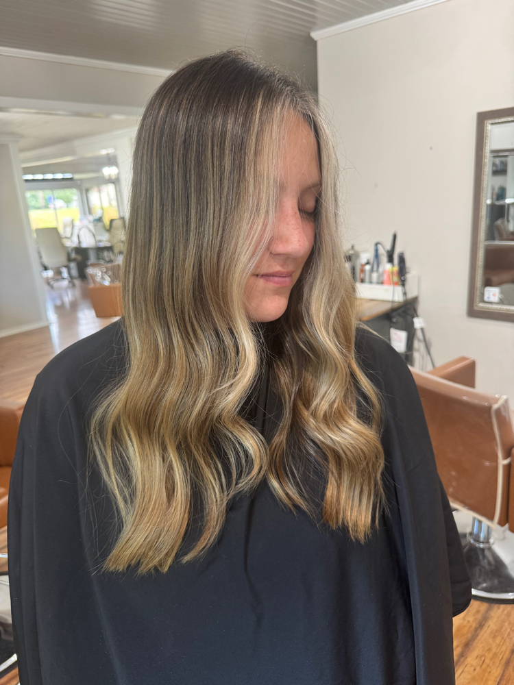 Highlight With Color at Alyssa Lowe in Paris, TN
