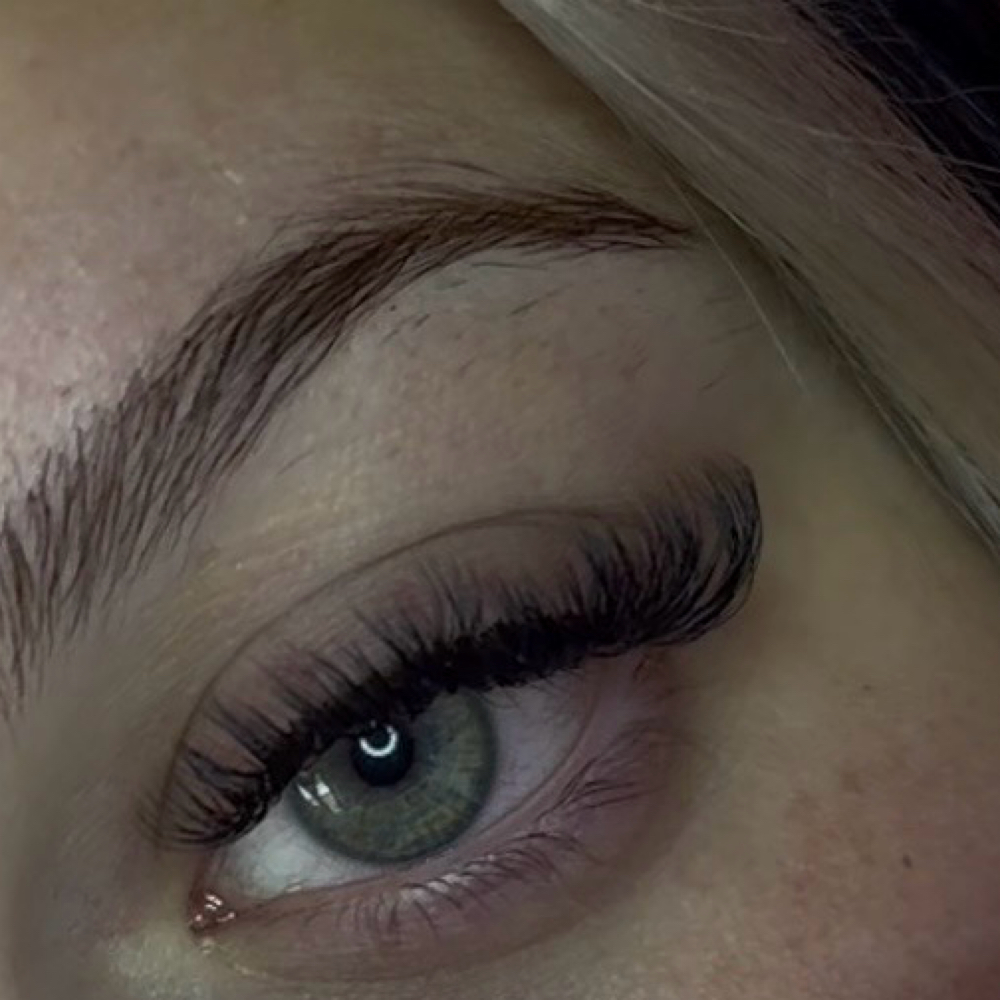 YY Full Set at C's Lashblinx in Deltona, FL