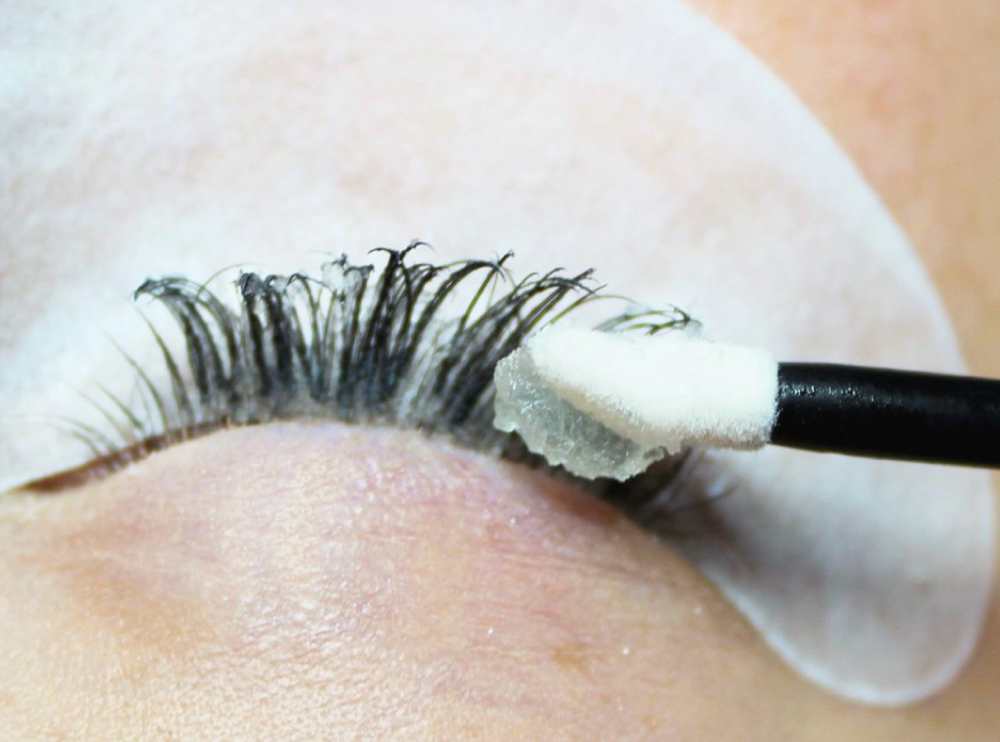 Lash Removal