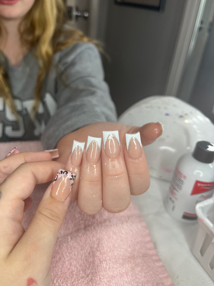 Dip Powder services 💅🏼 at lacinoelledidit in Bartlett, TN