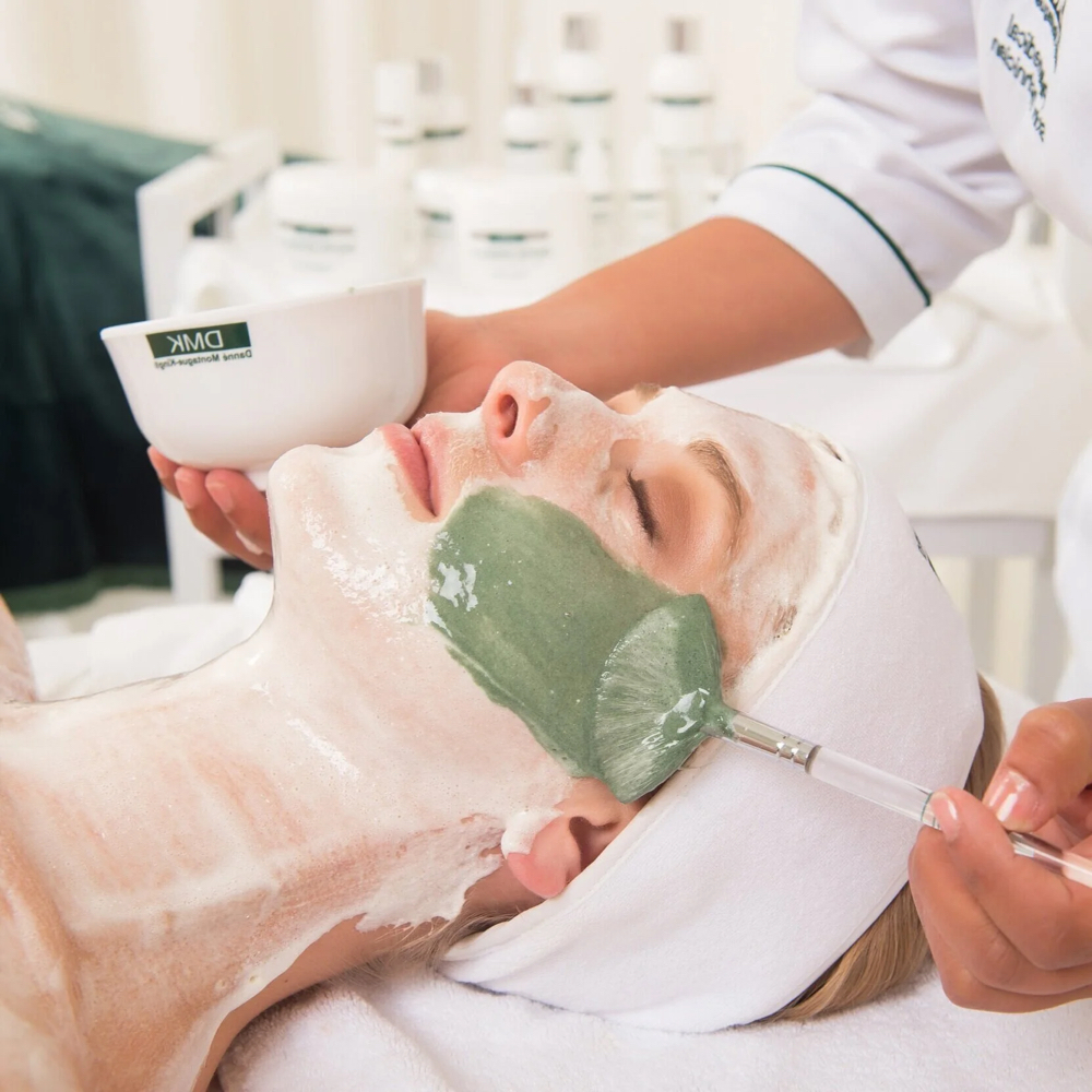 DMK AGE REVERSAL LIFT TREATMENT