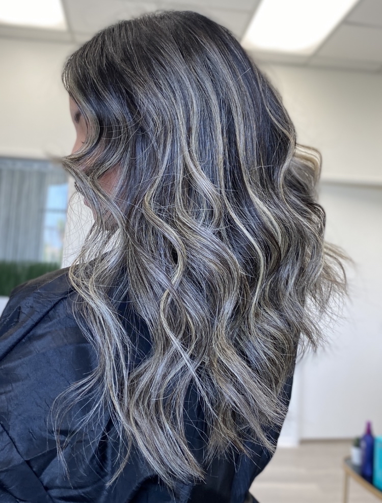 DIMENSIONAL MODERN BALAYAGE