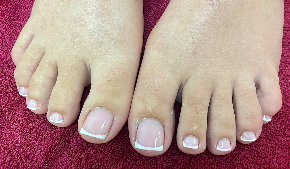 Gel Pedicure (french tip)