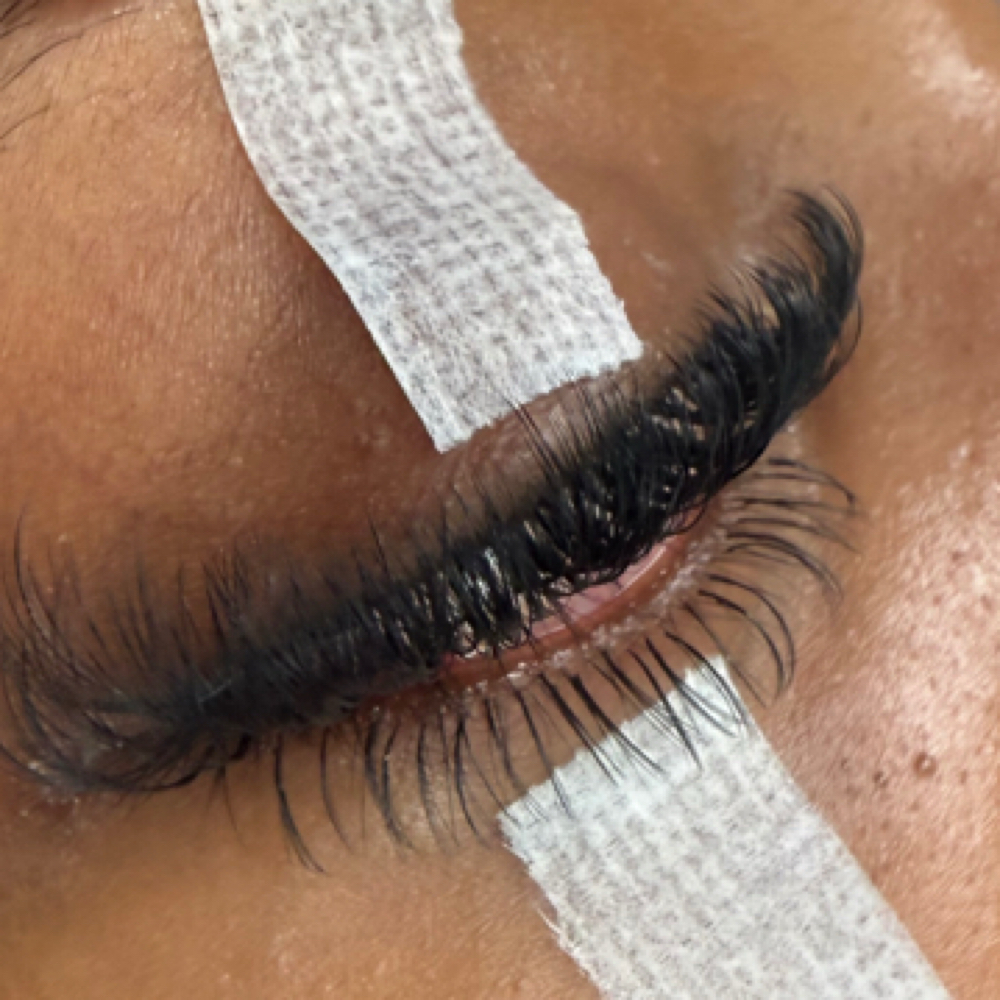 Bottom Lashes at Eyedeallash in Wickliffe Ohio, OH