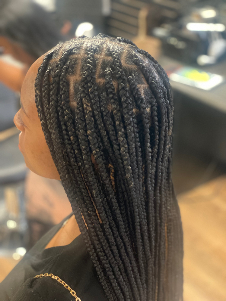 Knotless Box Braids (Med.)