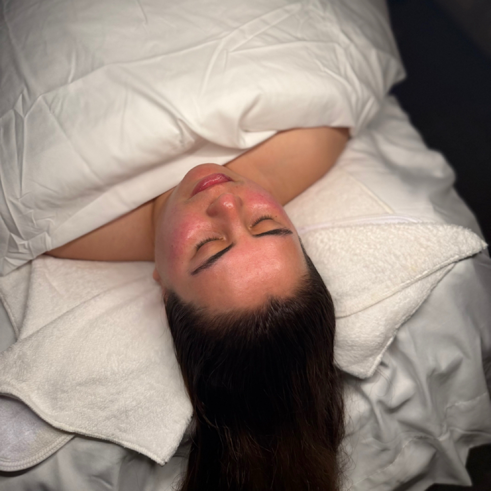 Signature Custom Facial at KSHBEAUTY in Naperville, IL