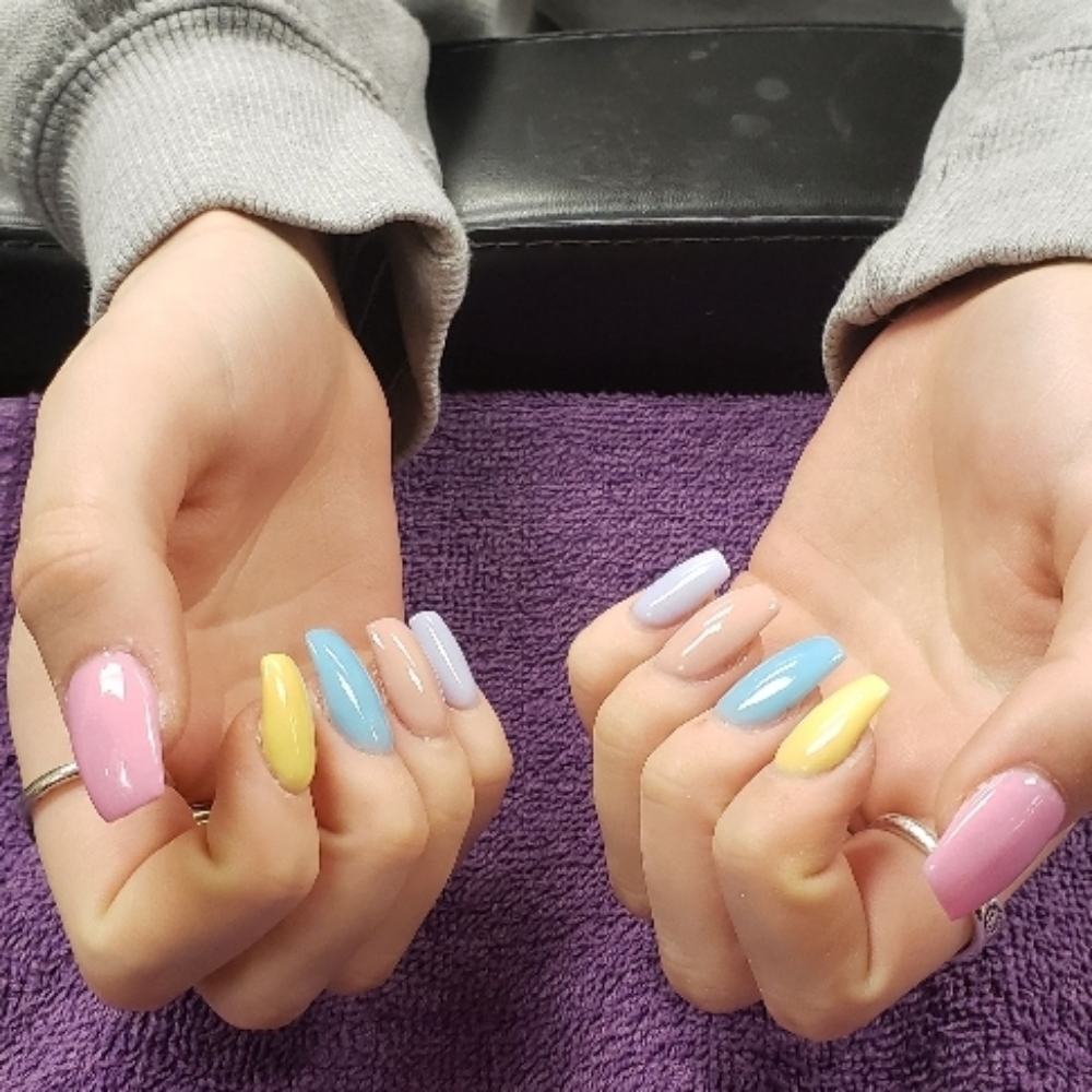 Multi-color Fullset at The Queen's Love in Farmers Branch, TX