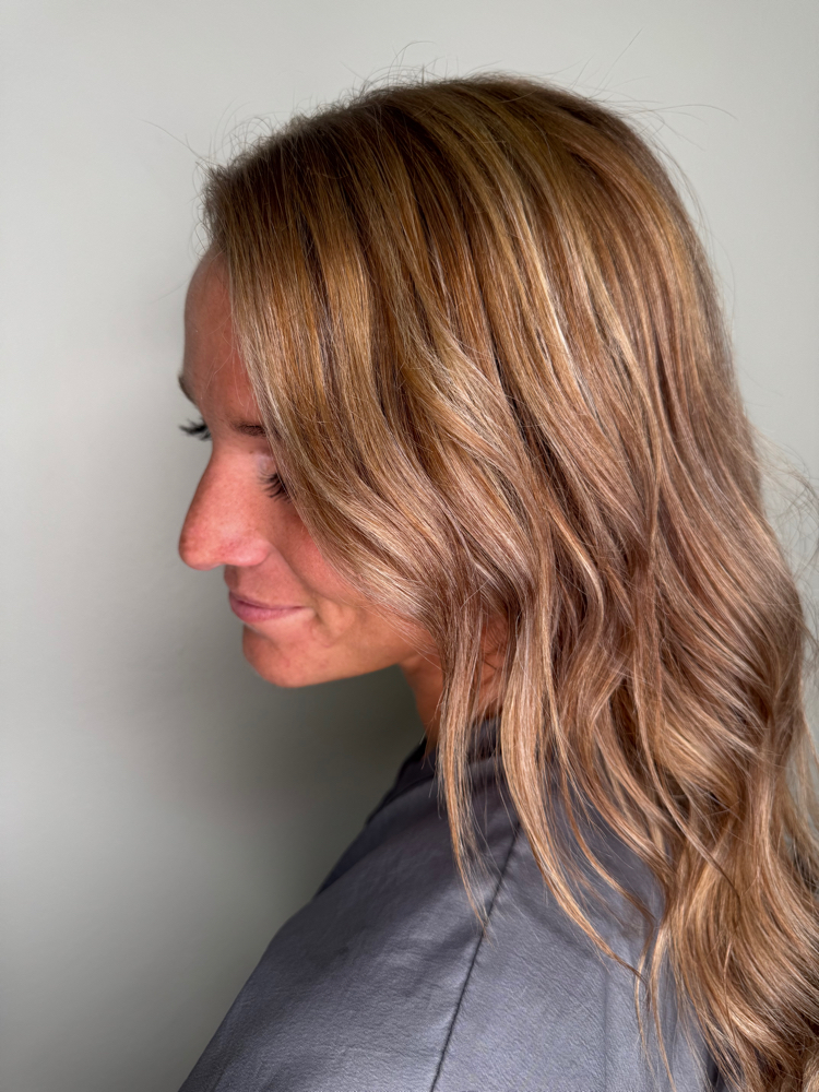 Women’s Cut & Blowout