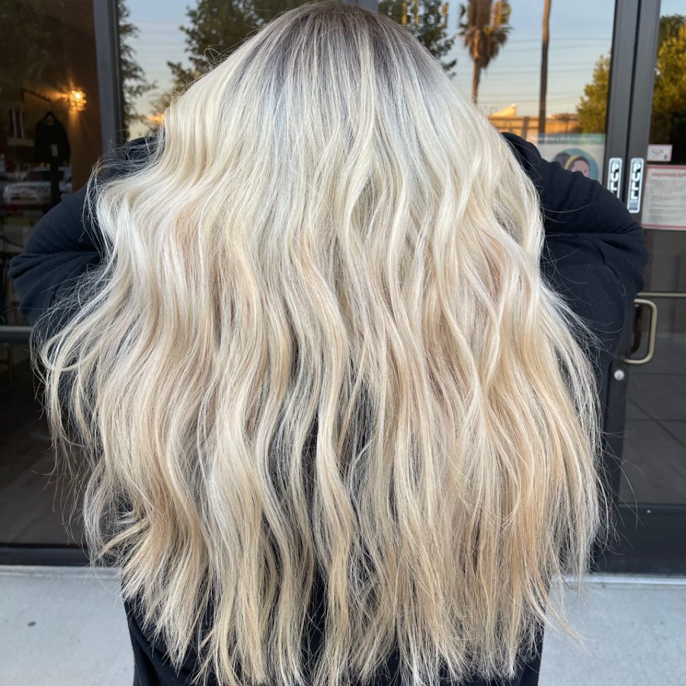 Lightening at hairbycyncruz in Bakersfield, CA
