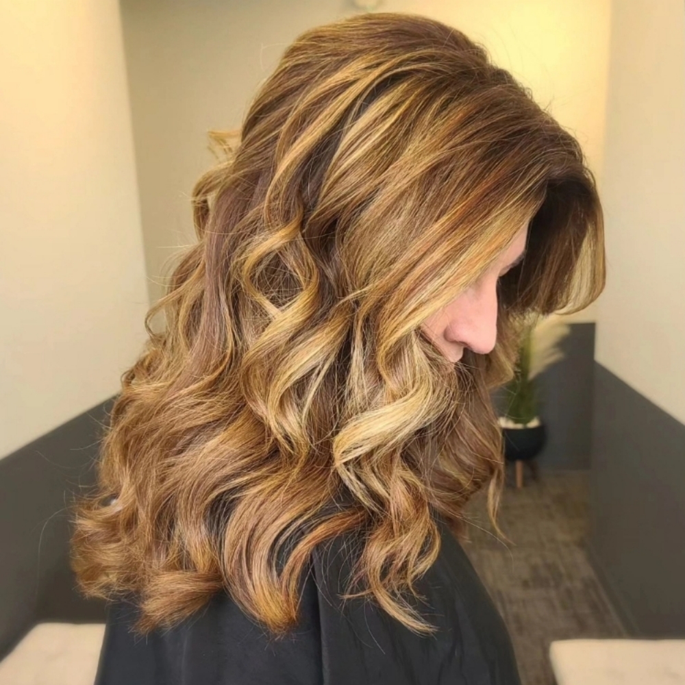 Dimensional Color With Blowout at Salon Peridot, LLC in Washington Twp, MI