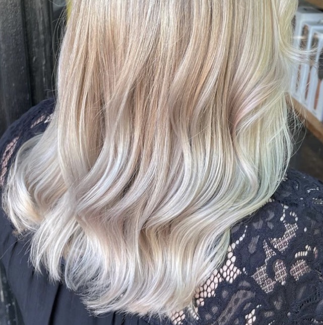 Color Going Lighter w/ Cut