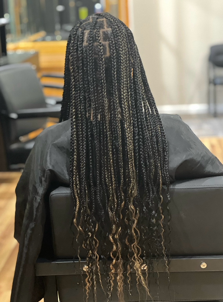 Knotless Braids Small or Medium