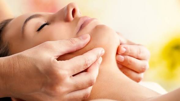 Masaje Post Operatorio Papada 10 at perlas beauty in el paso, TX