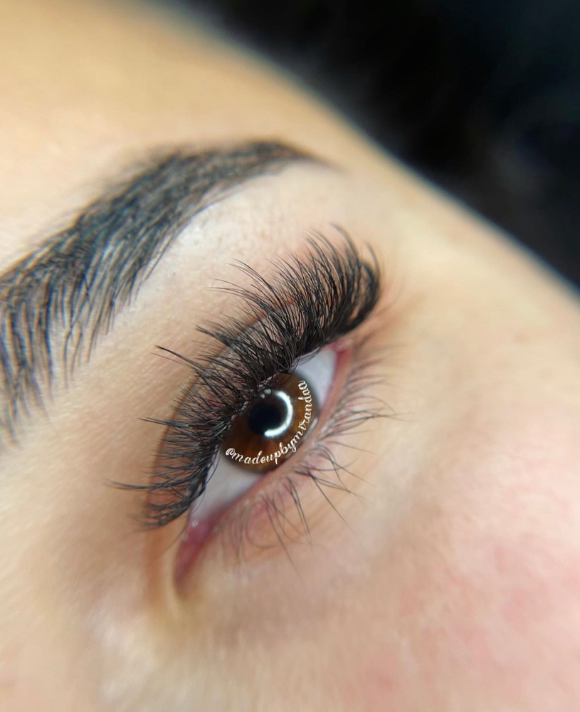 Squeeze In Lash Appt at Madeupbymirandaa in Los Angeles, CA