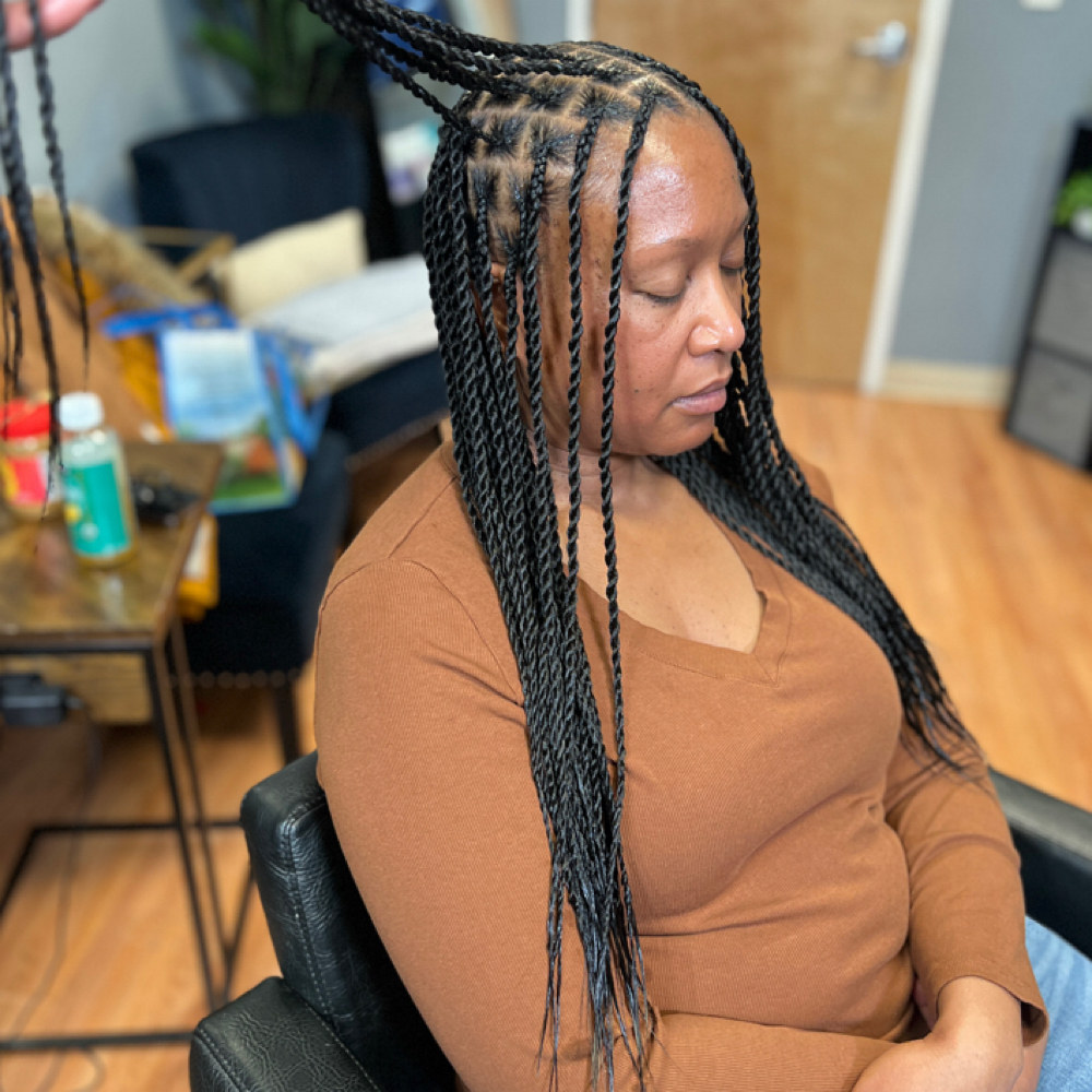 SMedium Knotless Twists at JCTouch Salon in Parkville, MD