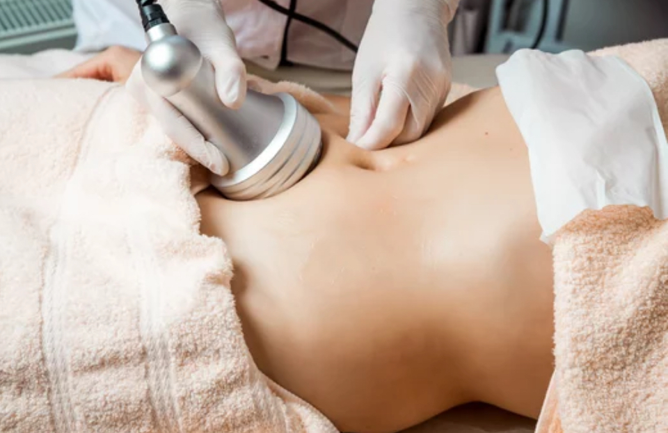 Non-Invasive Body Contouring (Comin