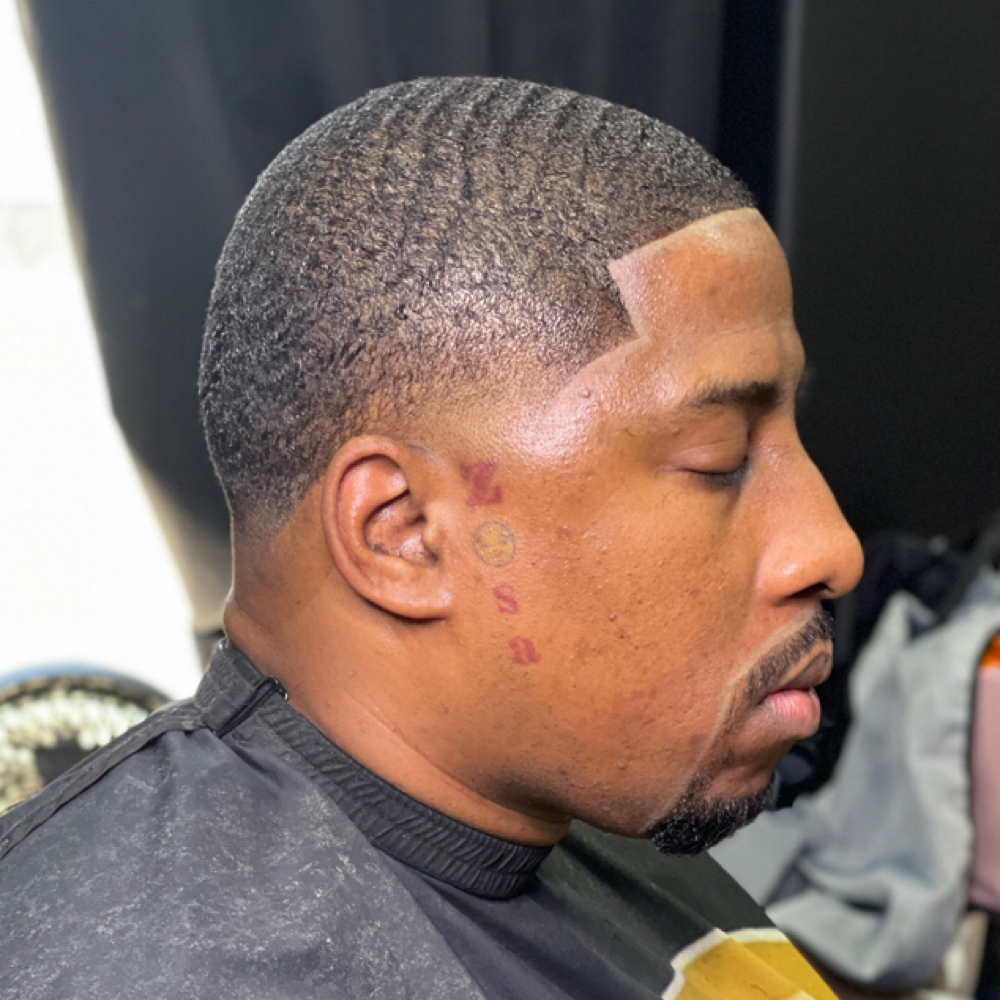 WavvyBarbers Cut at DaWavvyShoppe in Cicero, IL