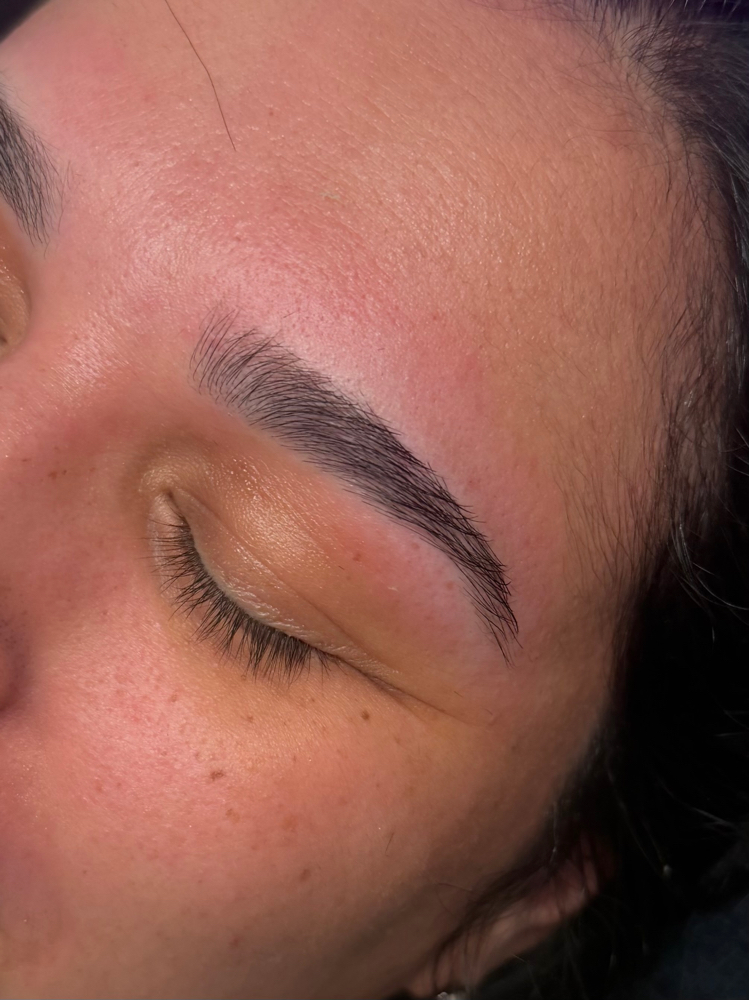 Eyebrow wax at kellyrosebeautybar in Newhall, CA