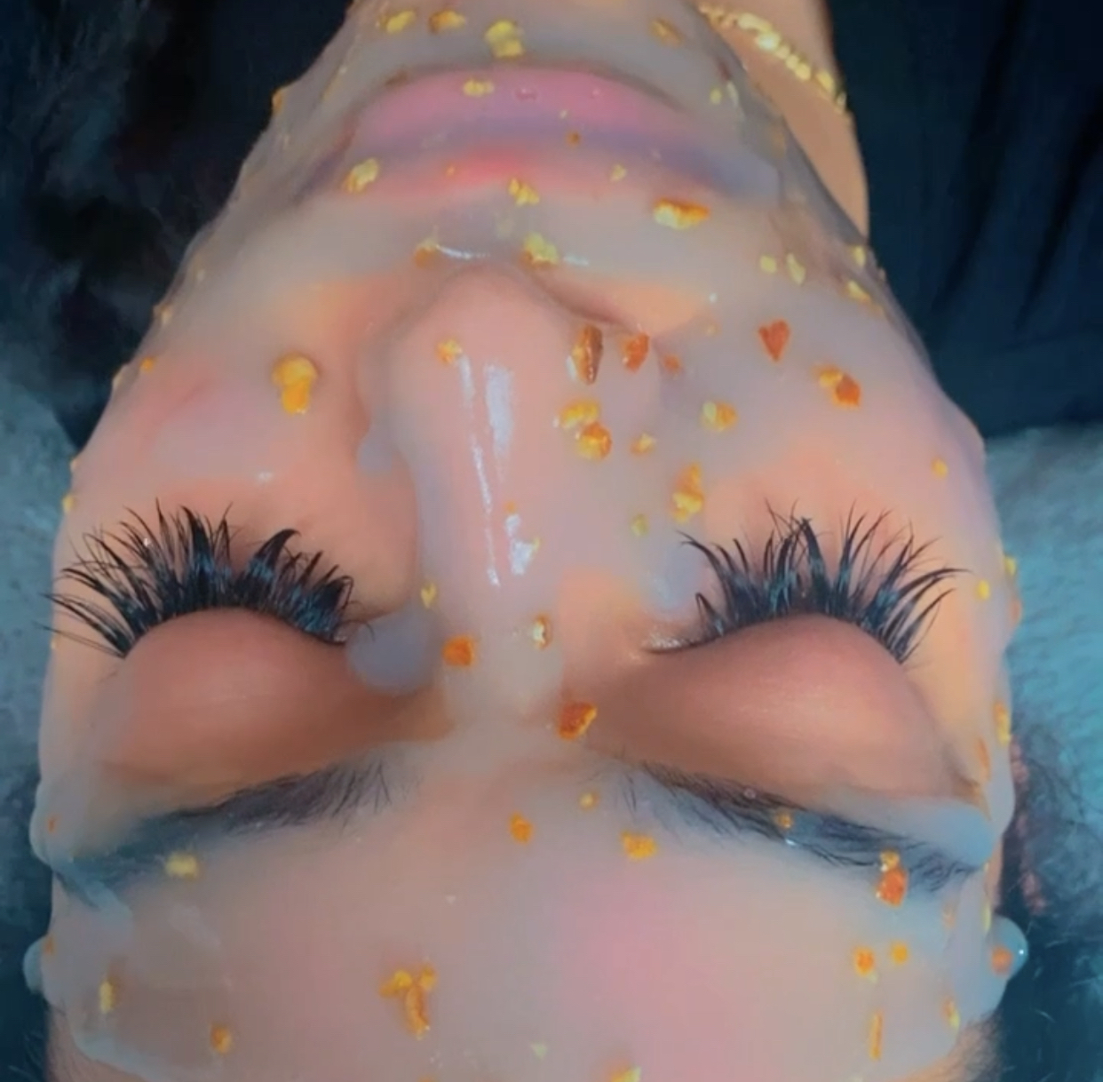 Deluxe Facial - Hydrojelly Mask