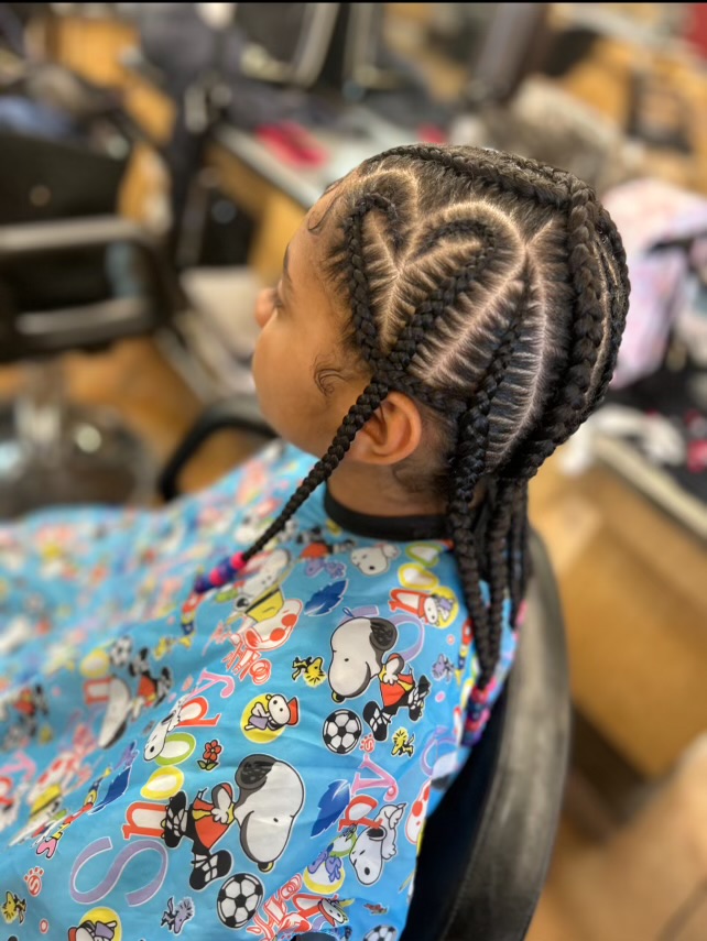 Stitch Braids at DEE3 STYLEZ in Milwaukee, WI