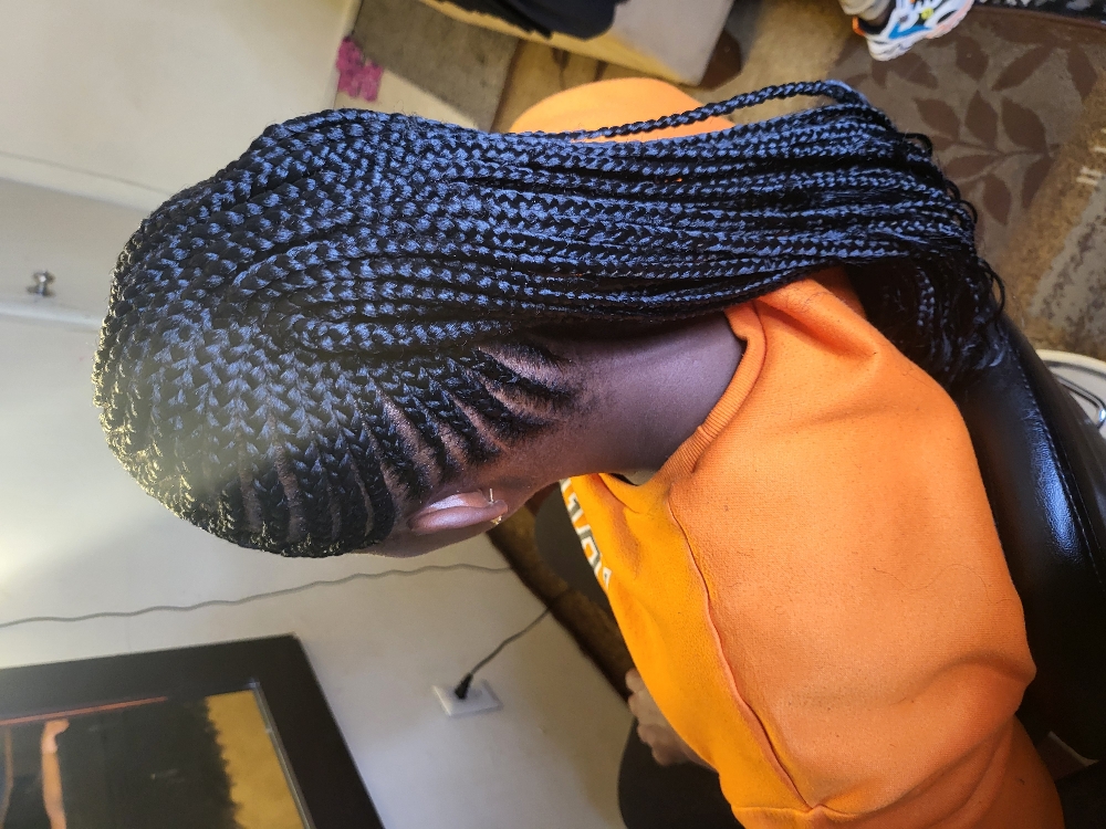 Feed-in Ponytail