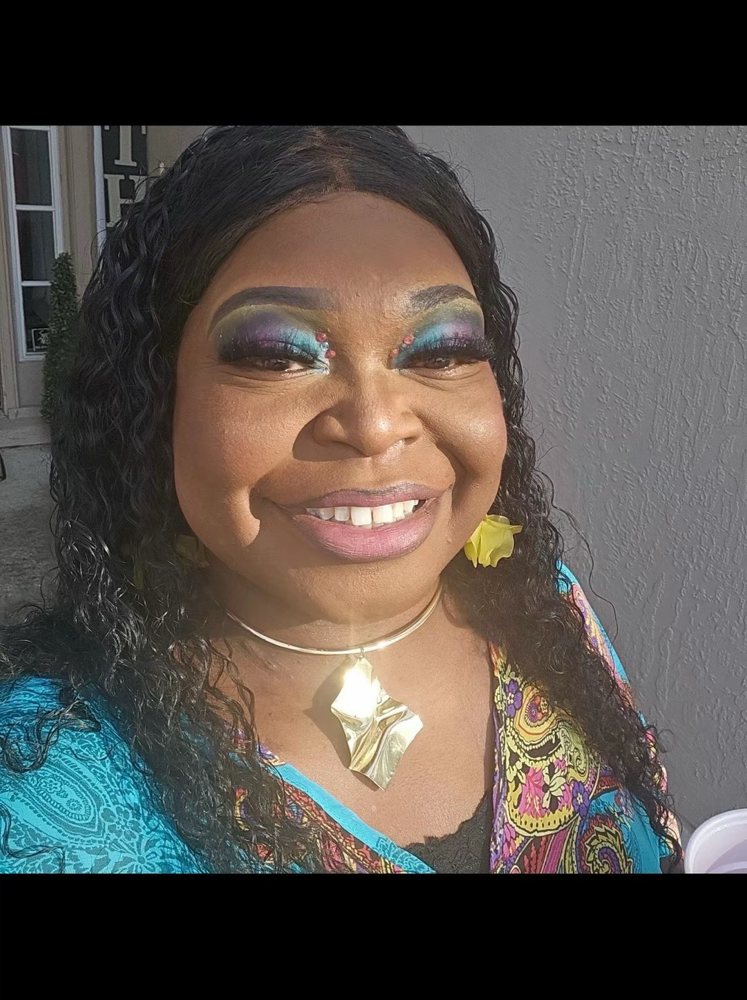 Colorful Eyeshadow Application