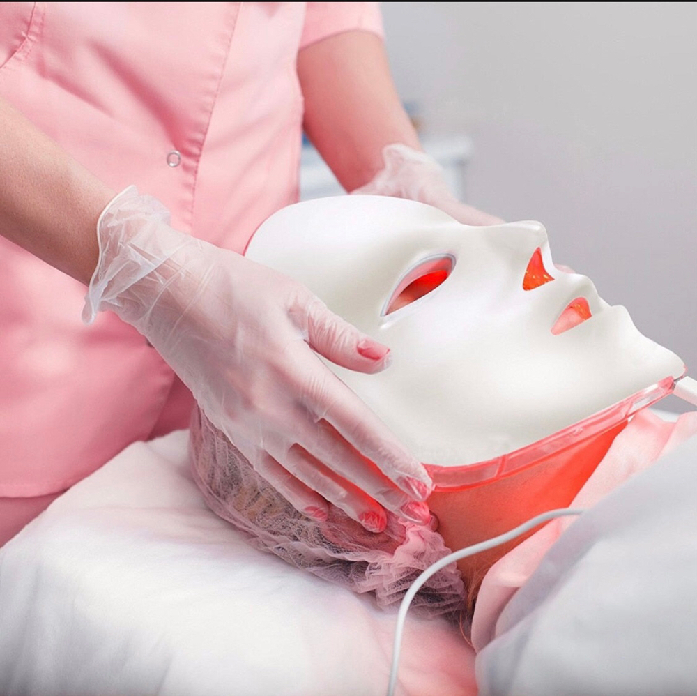 LED Light Therapy Facial