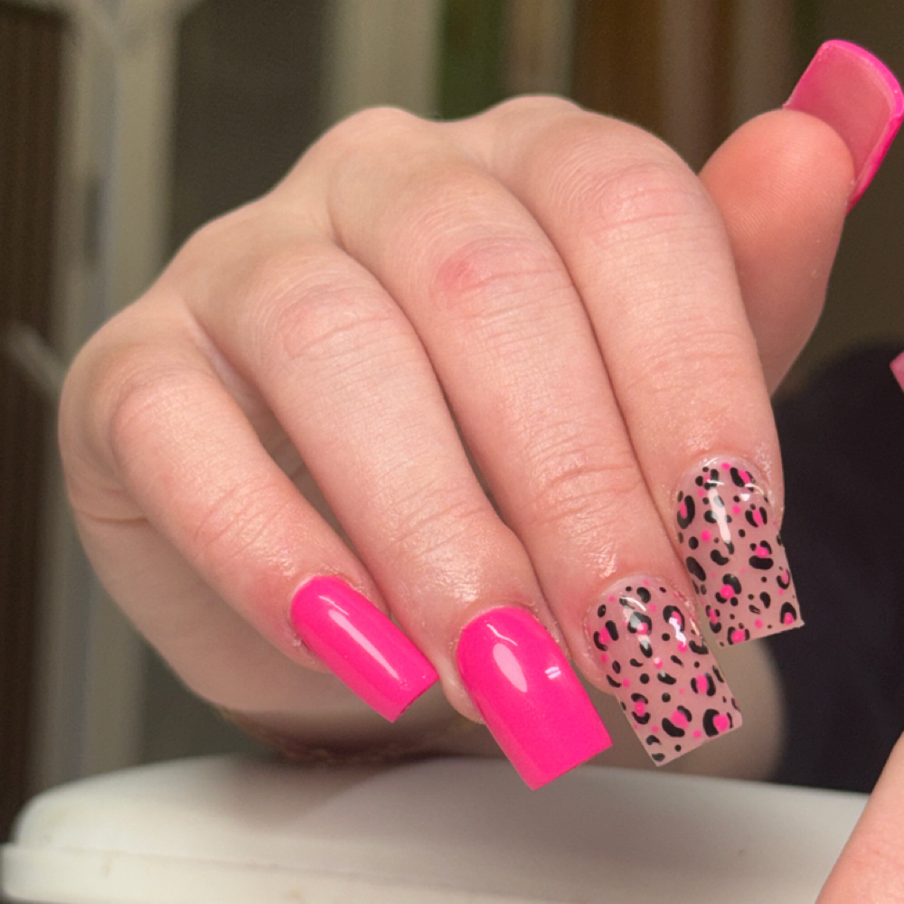 Short / Medium Nail Extentions