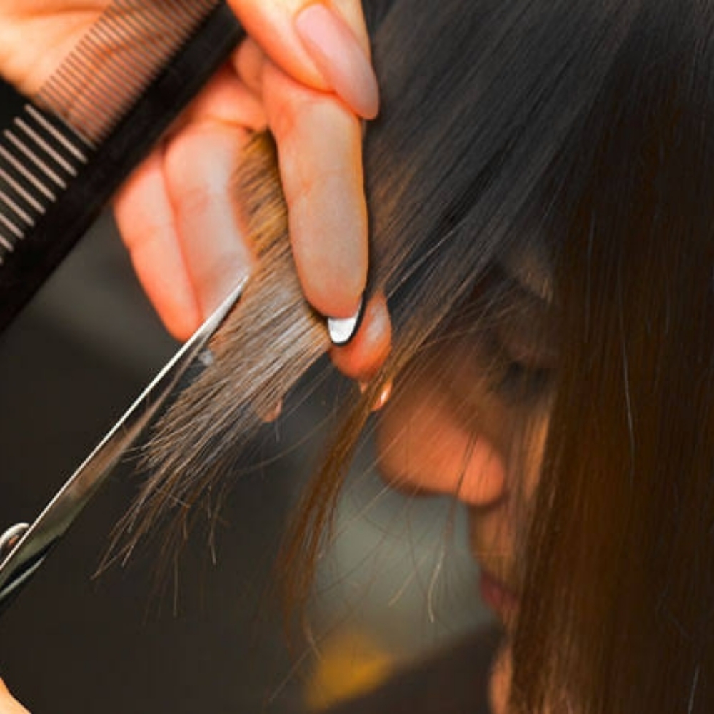 Trim at Fabluxe Hair, Weave & Wigs in Atlanta, GA